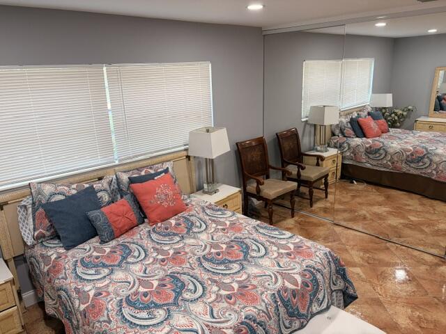 HAWAIIAN GARDENS - Residential
