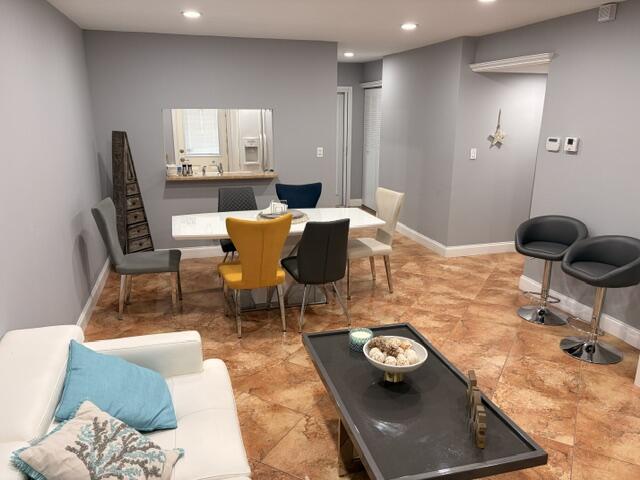 HAWAIIAN GARDENS - Residential