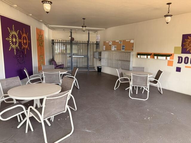 HAWAIIAN GARDENS - Residential
