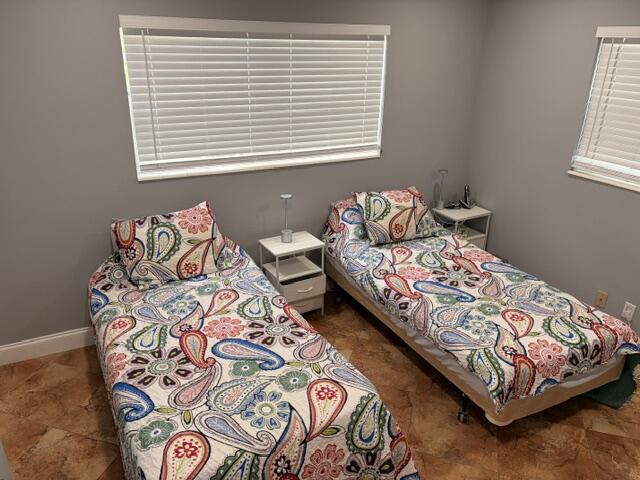 HAWAIIAN GARDENS - Residential
