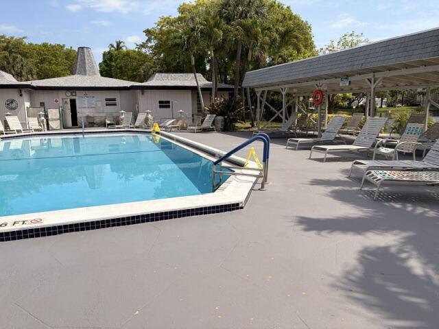 HAWAIIAN GARDENS - Residential