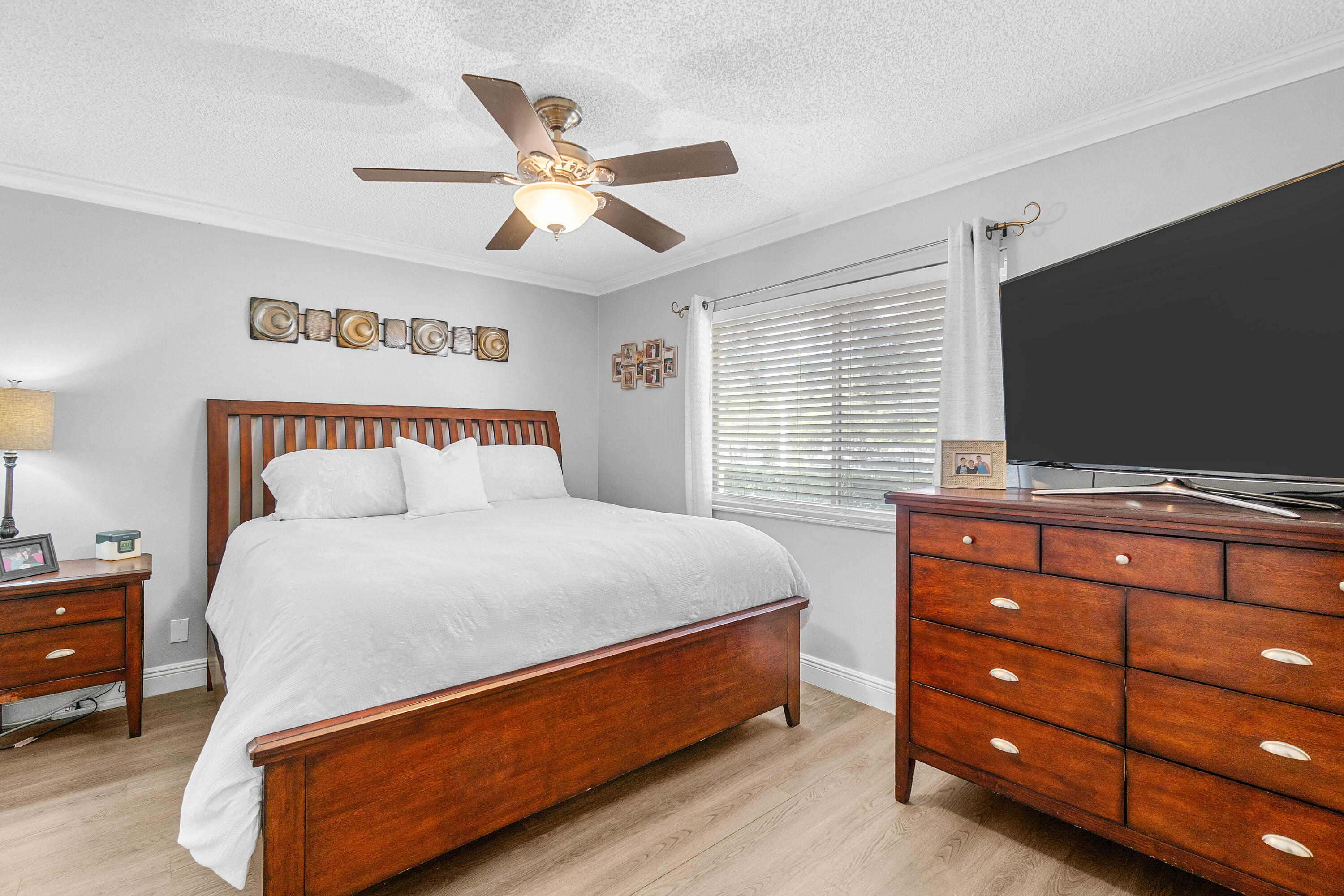 SANTA CRUZ - Residential