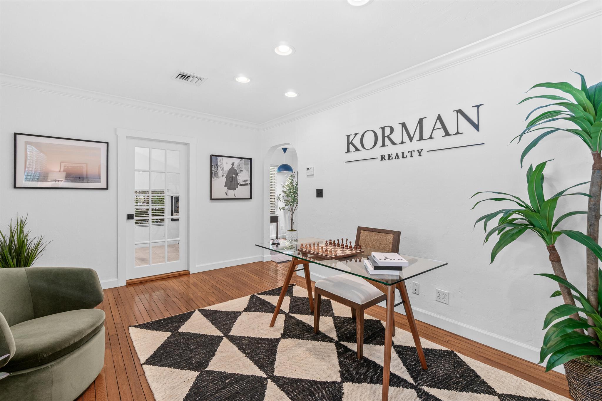 DELRAY TOWN OF - Commercial Lease