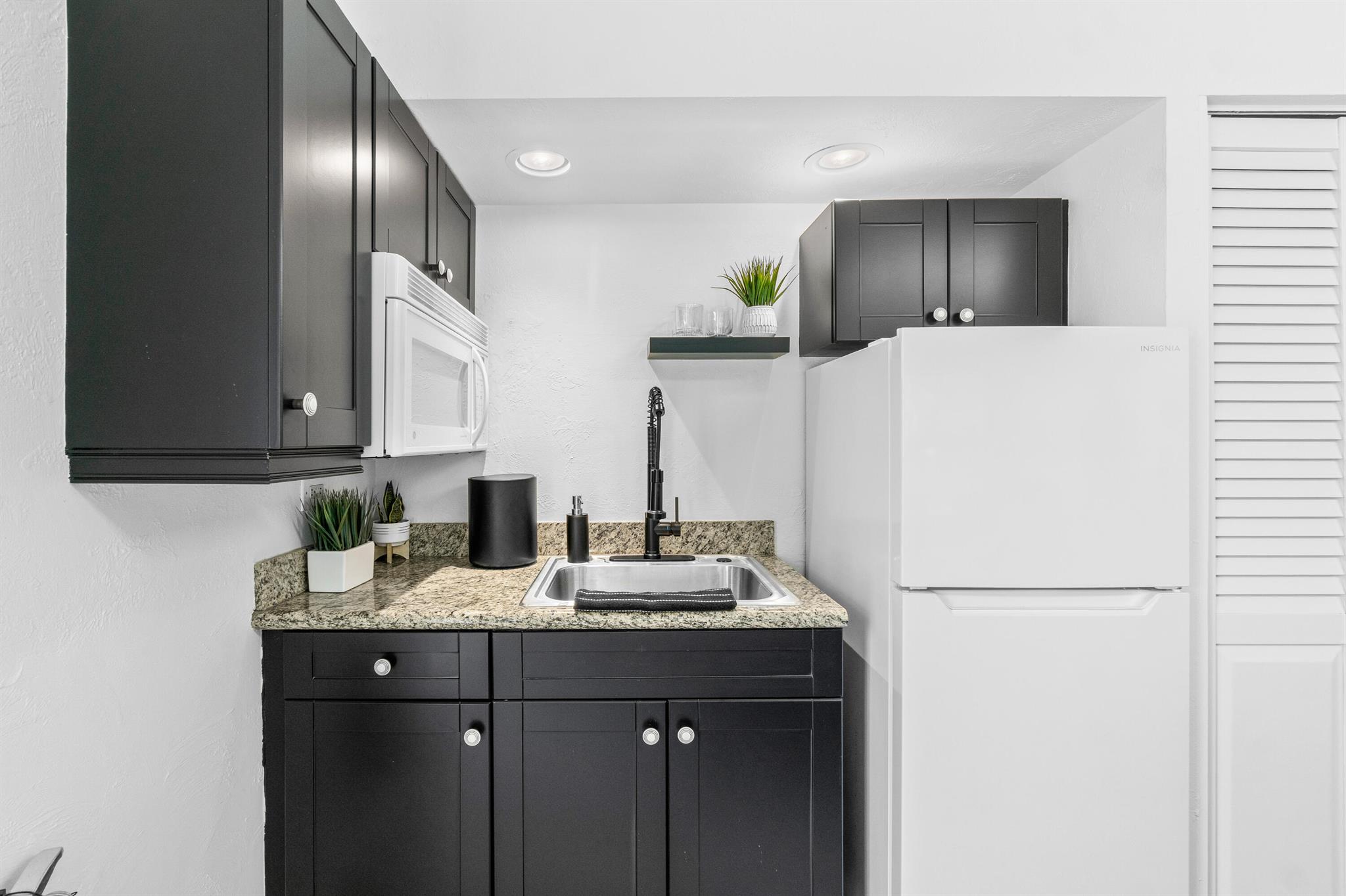 DELRAY TOWN OF - Commercial Lease