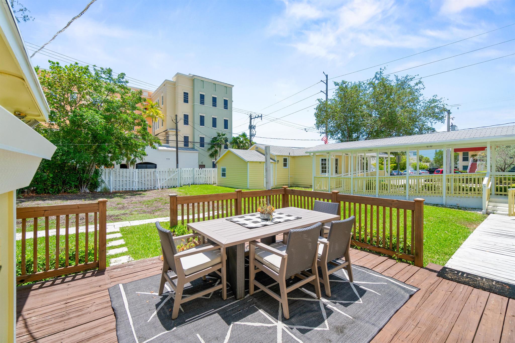 DELRAY TOWN OF - Commercial Lease