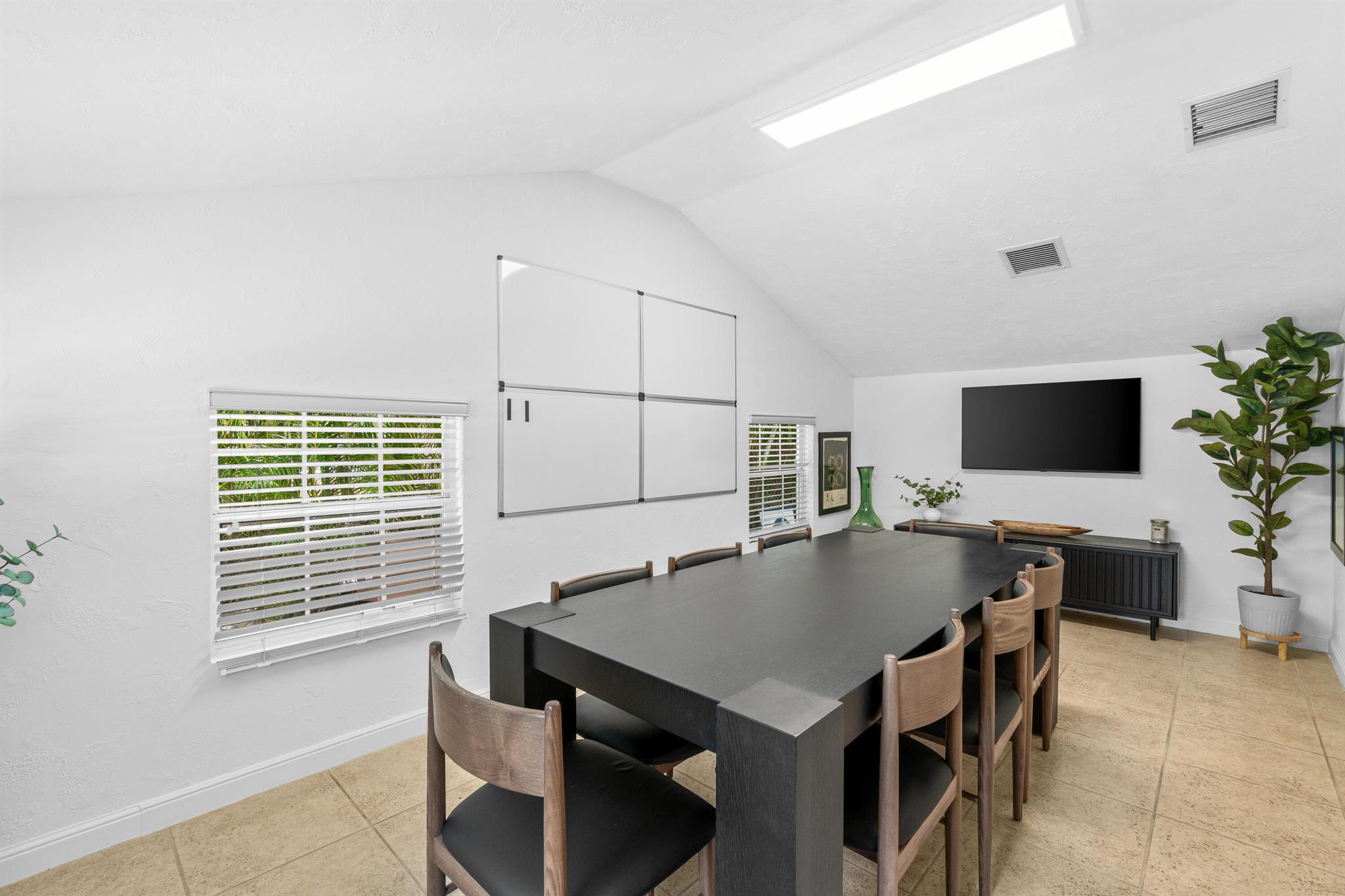 DELRAY TOWN OF - Commercial Lease