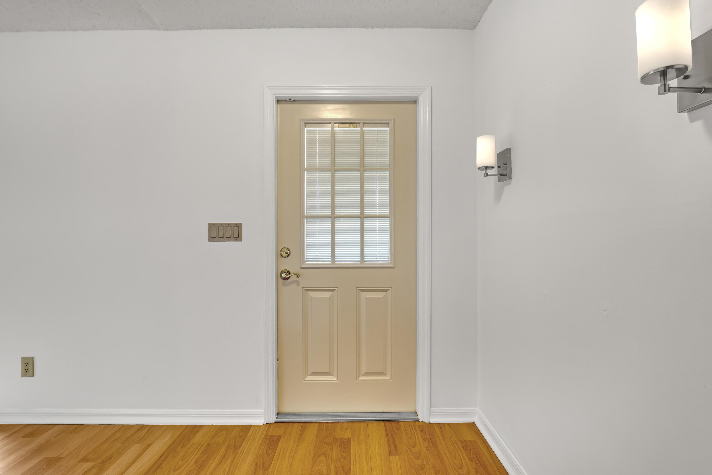 1835 Moonflower Circle