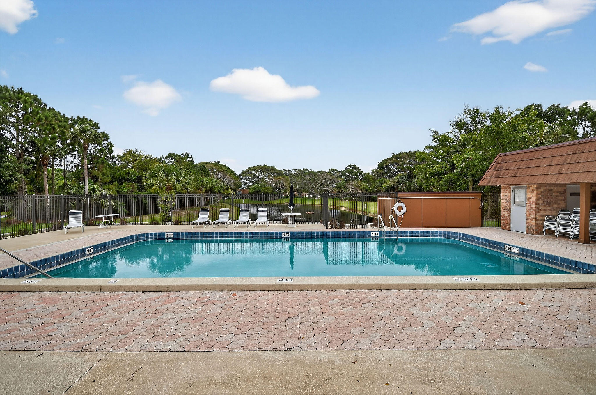 RIVER PINES - Residential