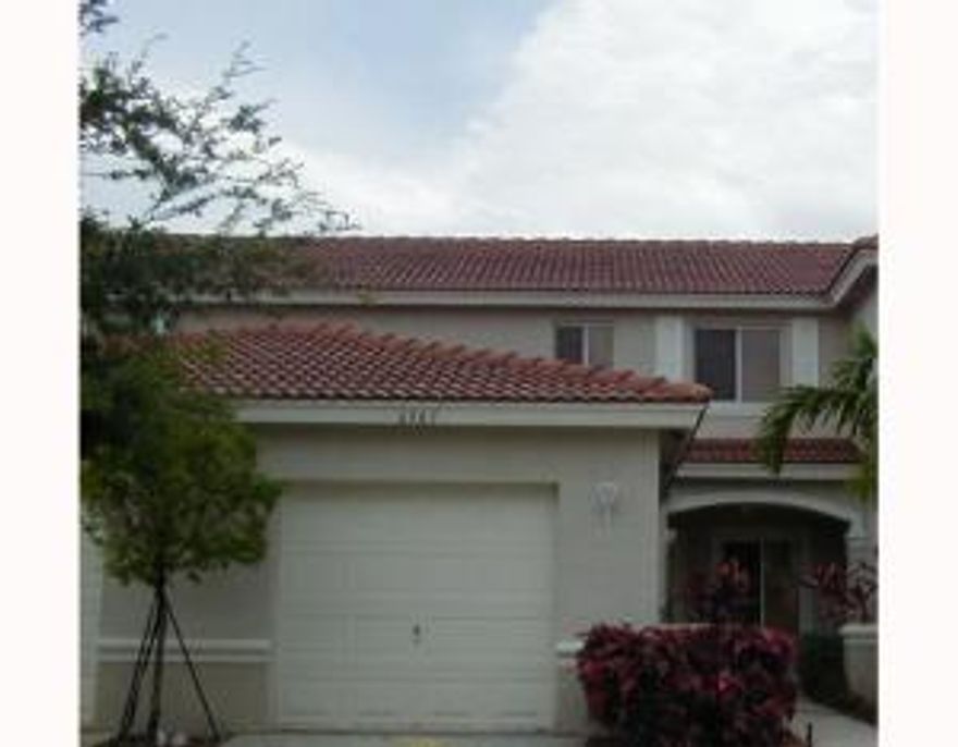 This 24 hour manned gated community offers a huge pool, volleyball courts and play tot area. This two bedroom home is move in ready, Spacious master bedroom with walk in closets and cathedral ceilings.