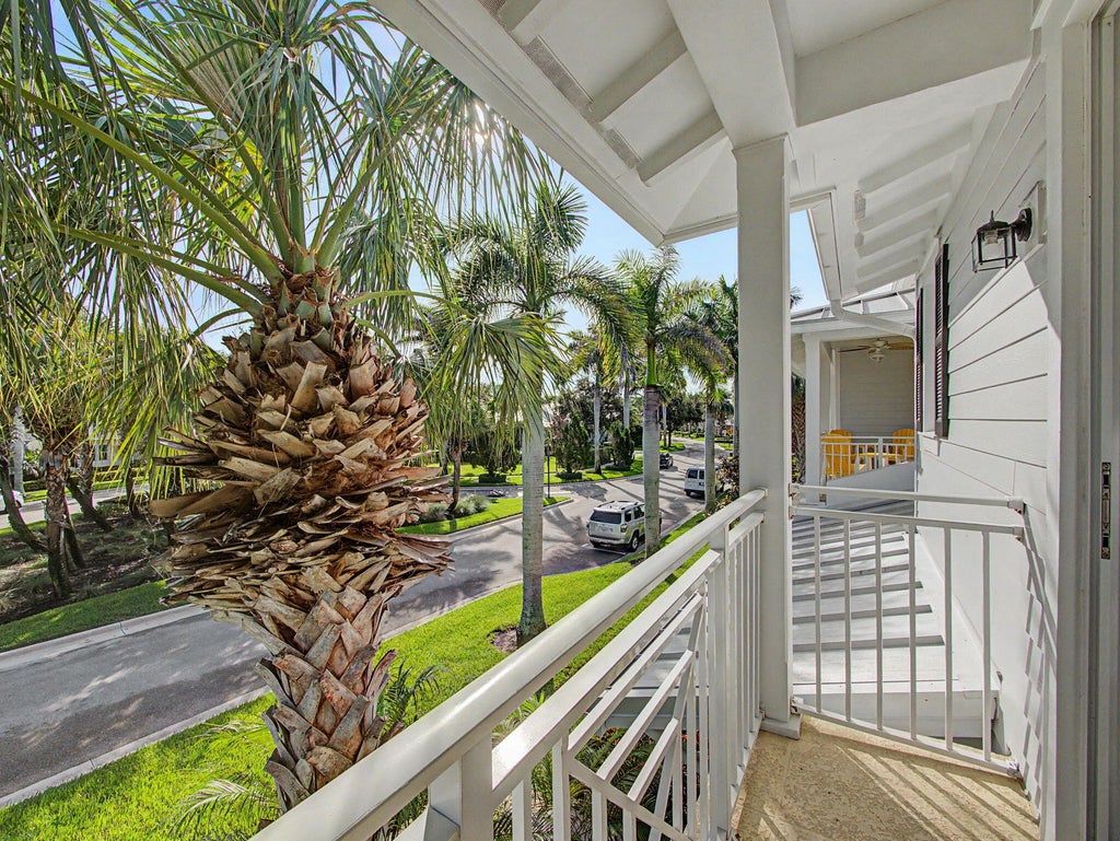 Photo of 1334 S Community Drive, Jupiter, FL 33458 (MLS # B26079465)