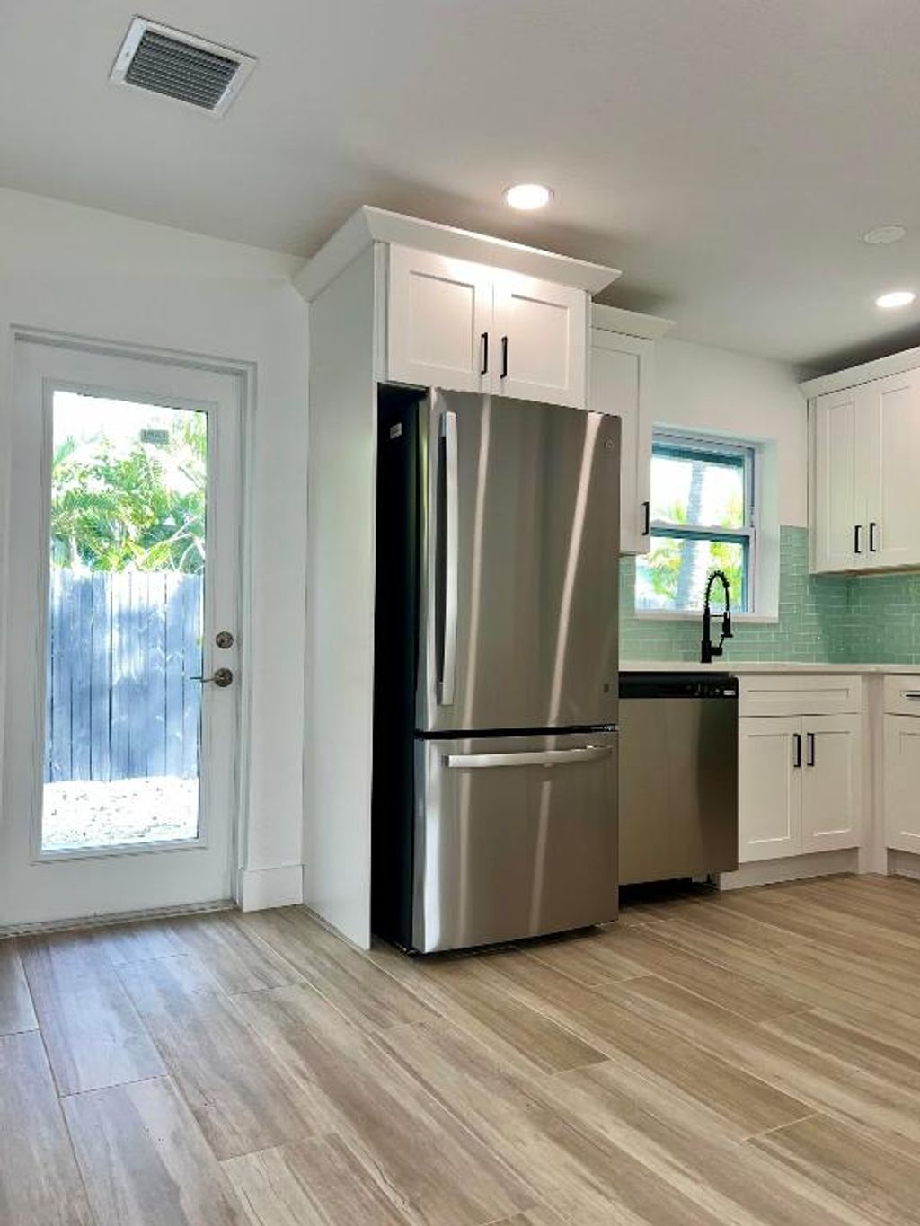 Photo of 138 SW 5th Avenue, Delray Beach, FL 33444 (MLS # R11092079)