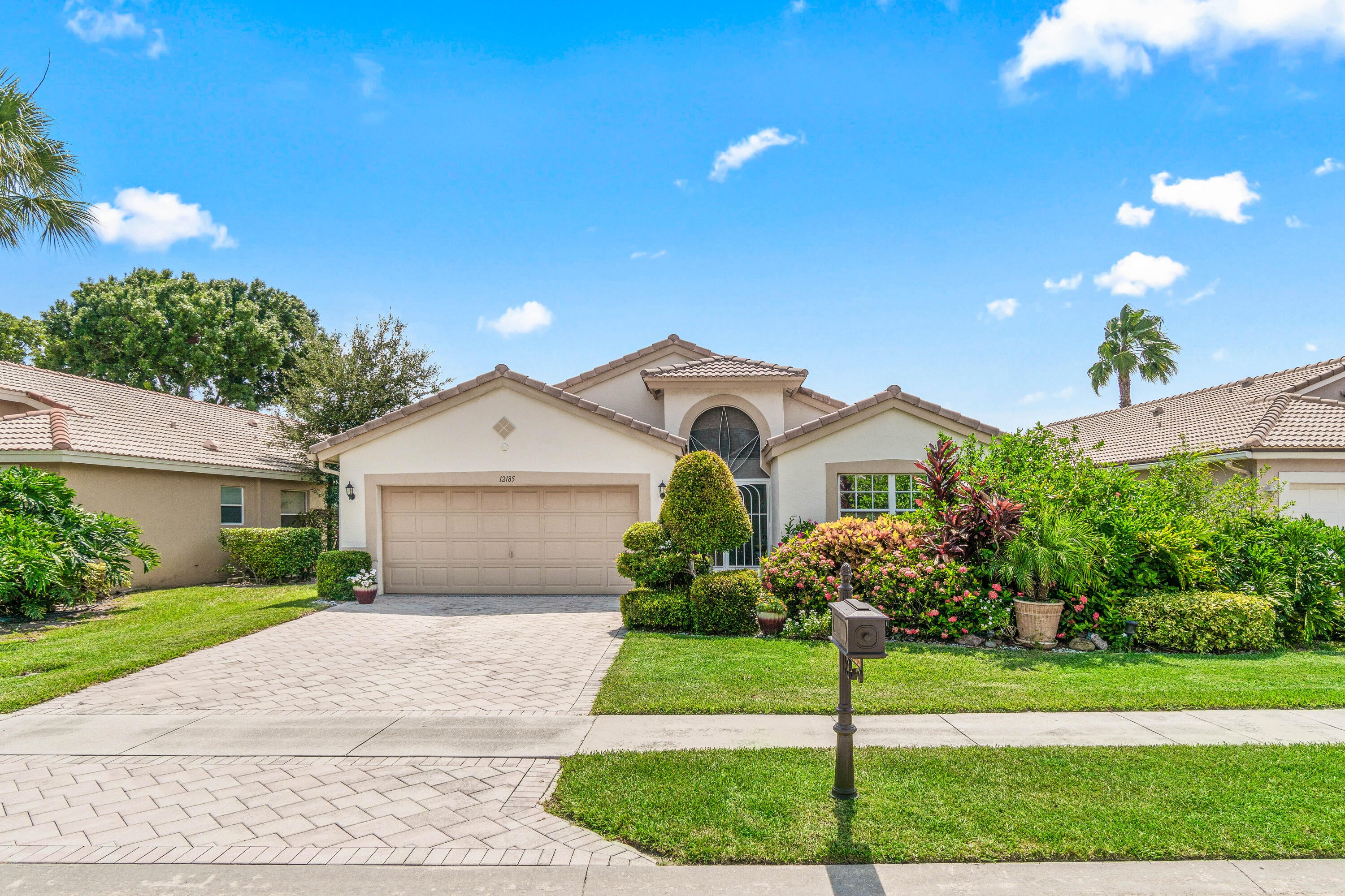 12185 CASTLE PINES Road