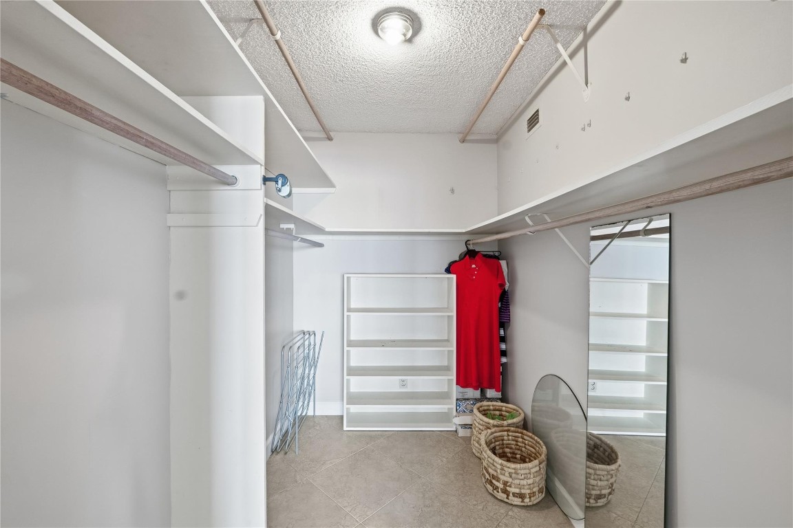 Sea Monarch - Residential