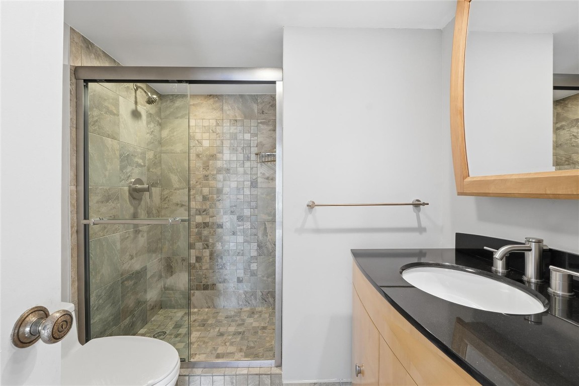 Sea Monarch - Residential