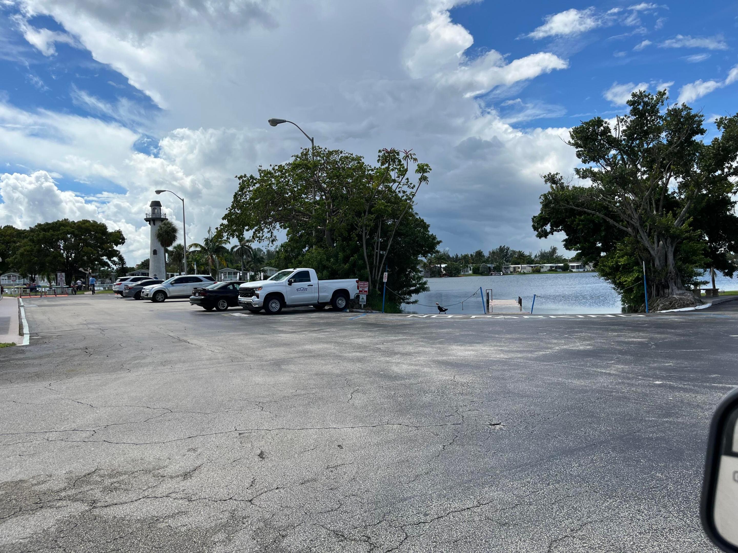 RAVENSWOOD ESTATES & MARINA - Residential