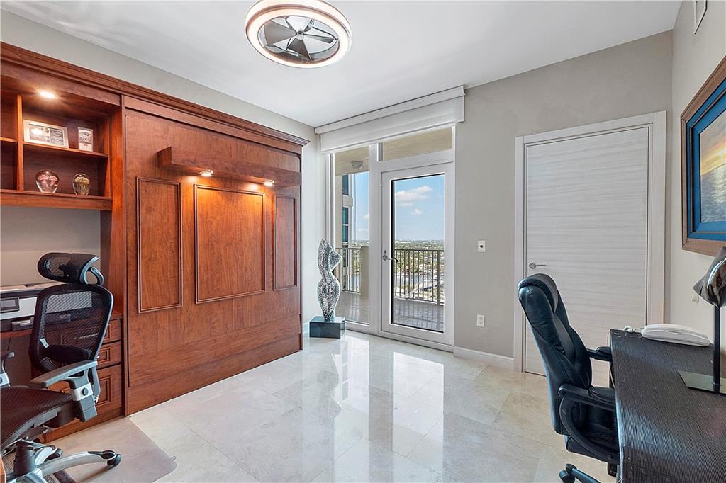 Las Olas Beach Club - Residential