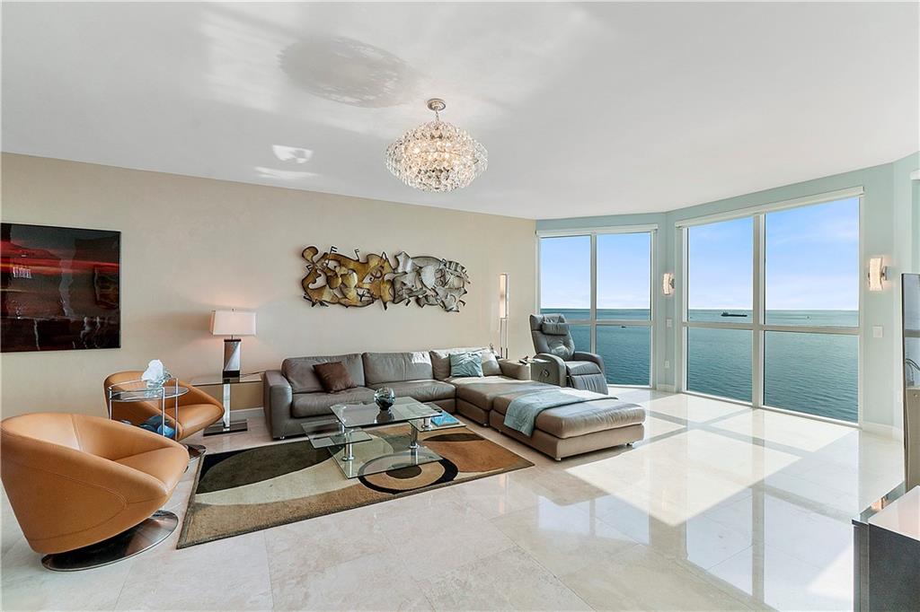 Las Olas Beach Club - Residential