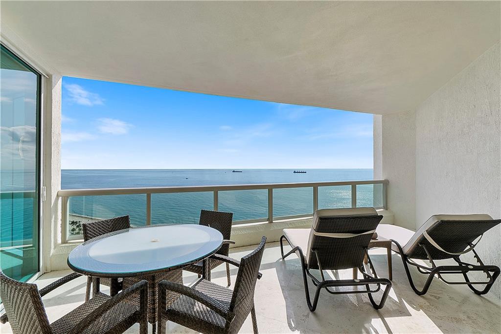 Las Olas Beach Club - Residential