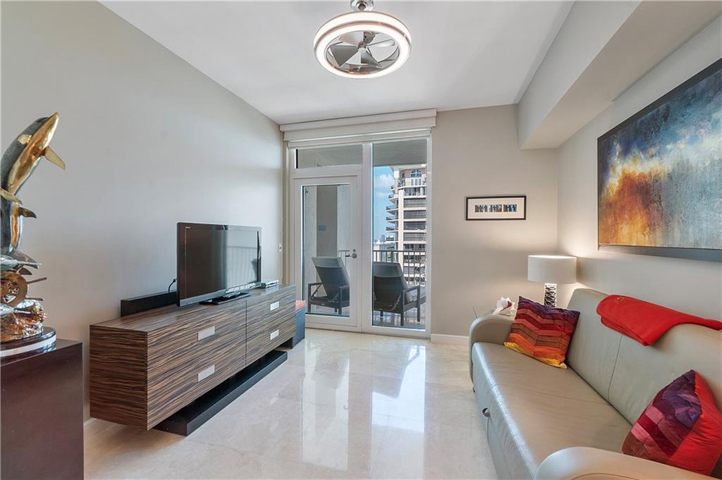 Las Olas Beach Club - Residential