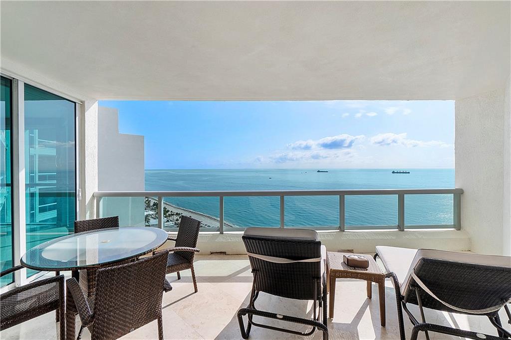 Las Olas Beach Club - Residential