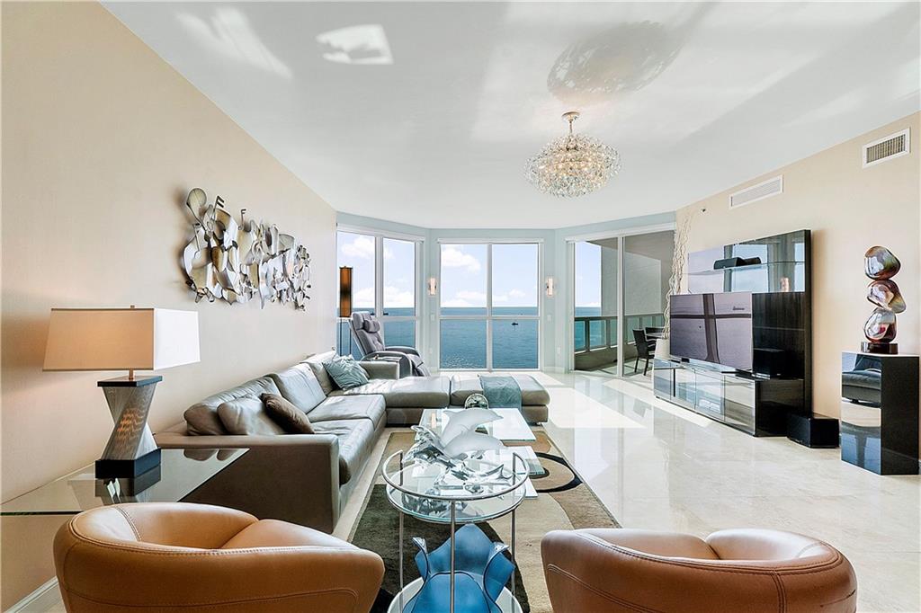 Las Olas Beach Club - Residential