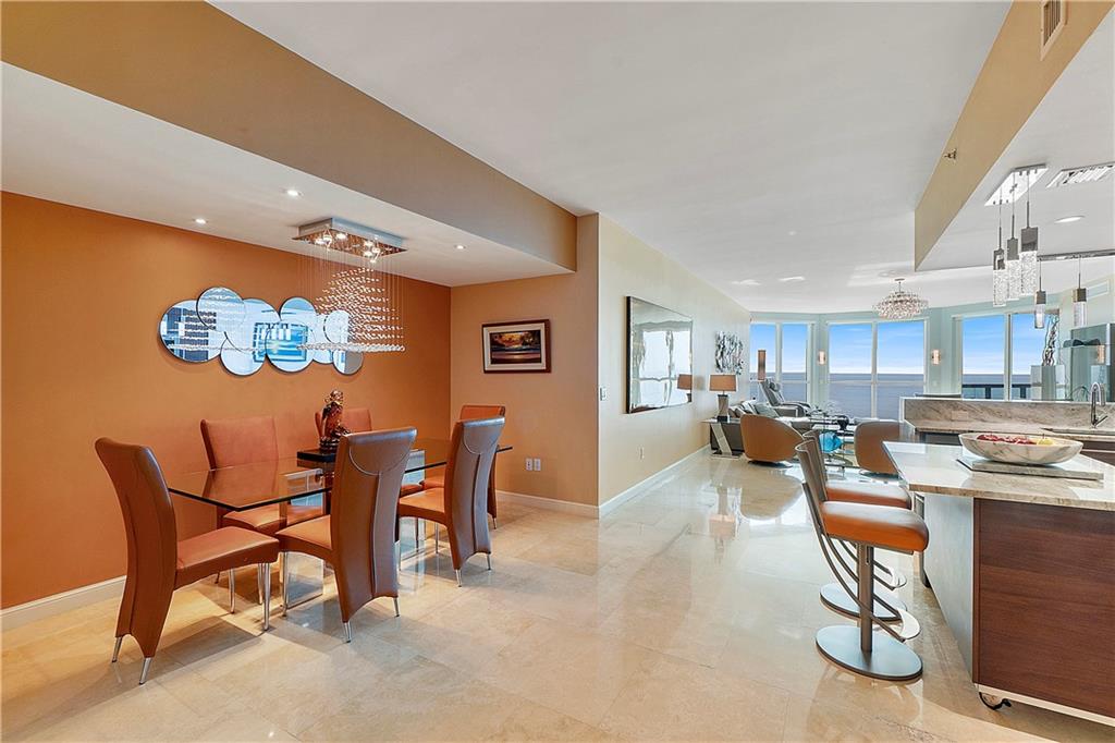 Las Olas Beach Club - Residential