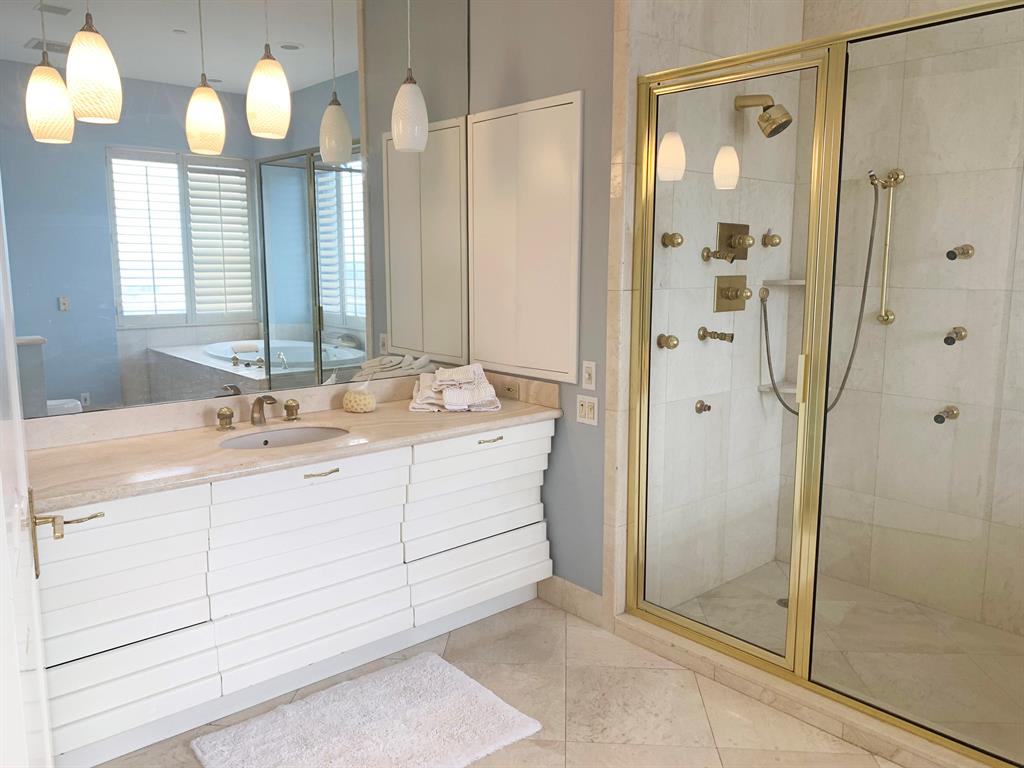 TRUMP PLAZA OF THE PALM BEACHES CONDO - Residential