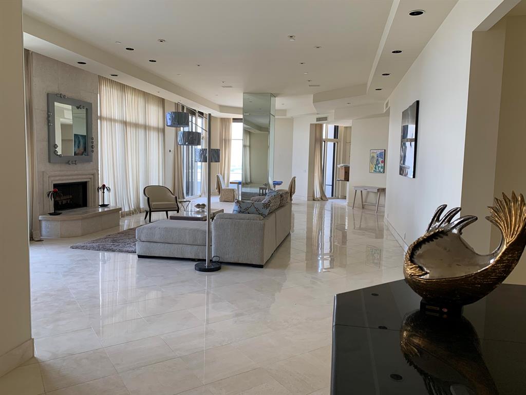 TRUMP PLAZA OF THE PALM BEACHES CONDO - Residential