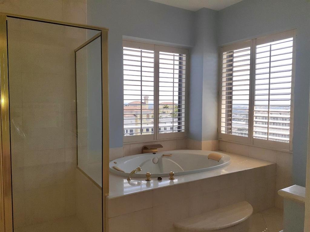 TRUMP PLAZA OF THE PALM BEACHES CONDO - Residential