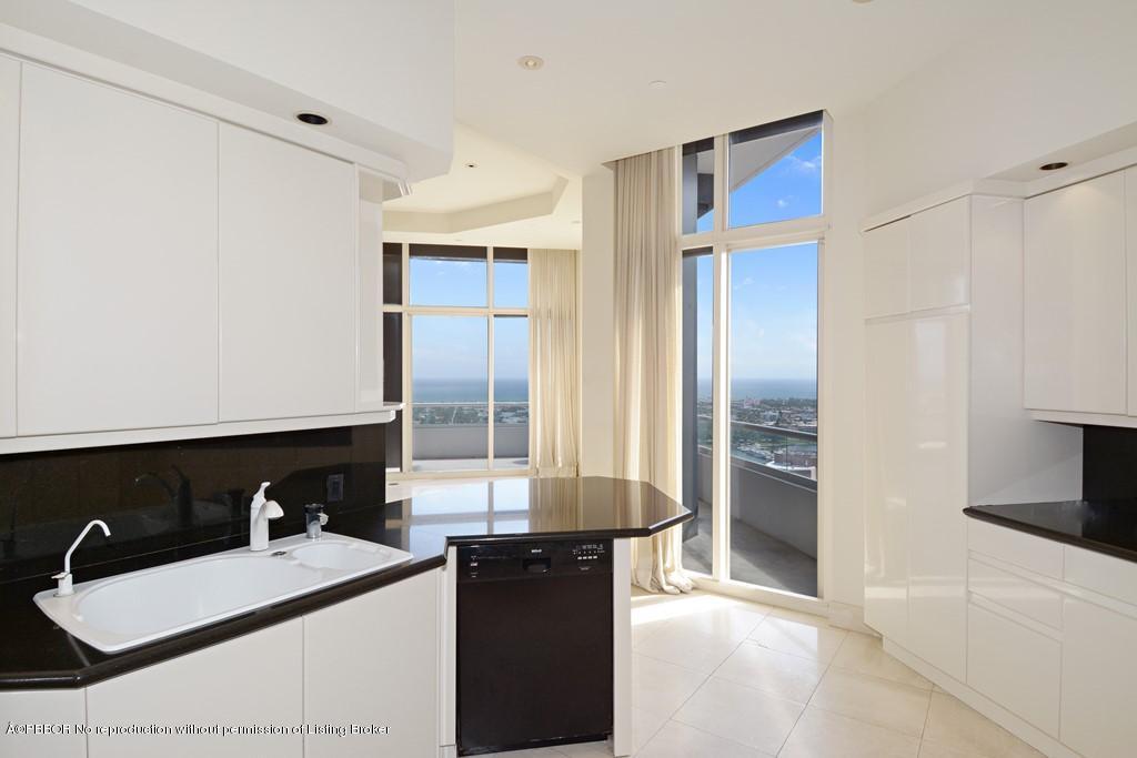 TRUMP PLAZA OF THE PALM BEACHES CONDO - Residential