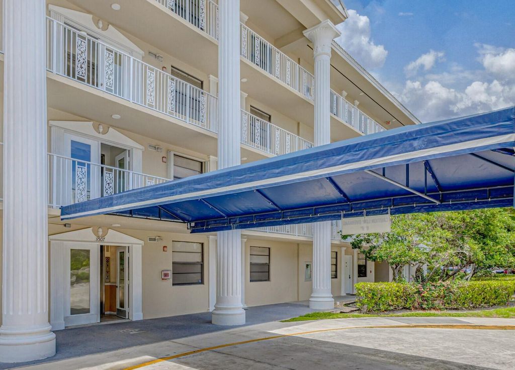 Photo of 3507 Village Boulevard #05-105, West Palm Beach, FL 33409 (MLS # R10951720)