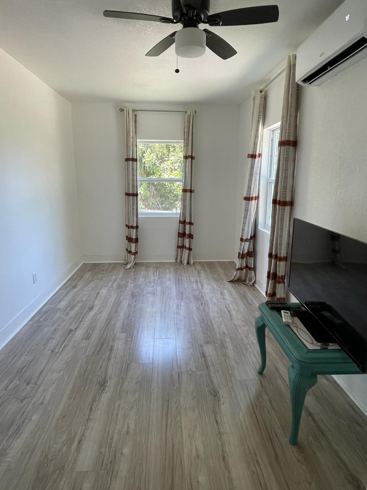 Irene Plaza - Residential