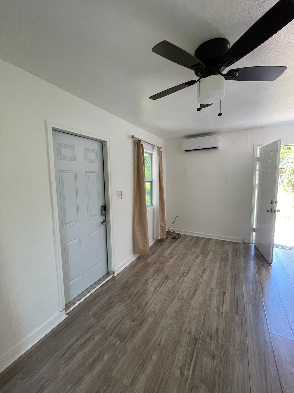 Irene Plaza - Residential