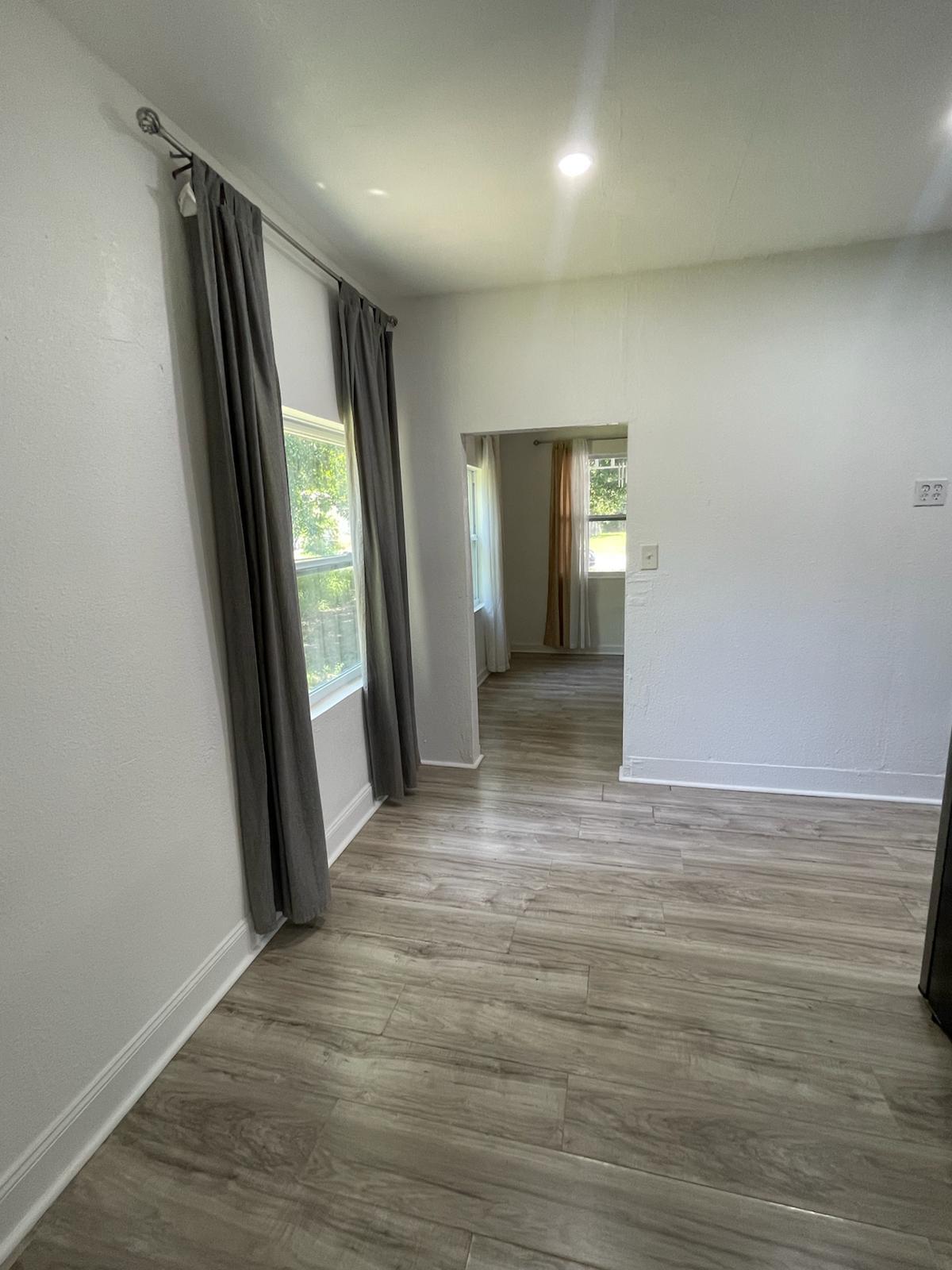 Irene Plaza - Residential