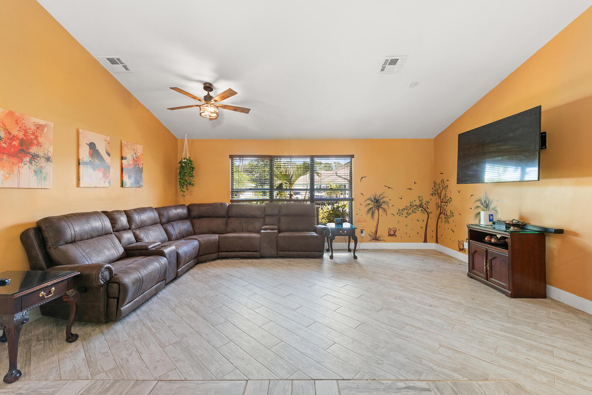 PORT ST LUCIE SECTION 20 - Residential