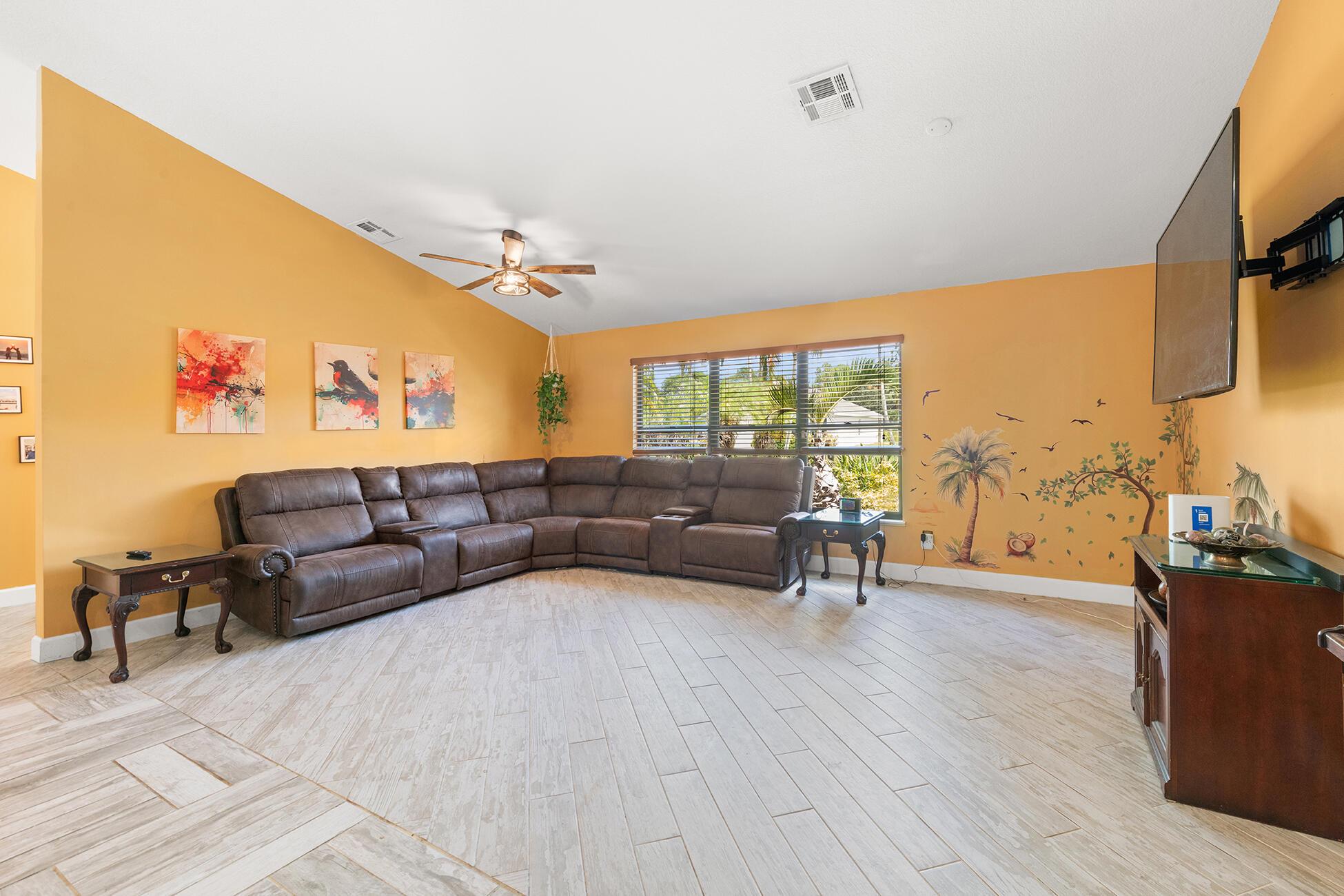 PORT ST LUCIE SECTION 20 - Residential