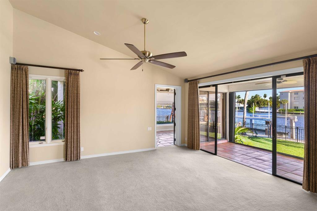 TROPIC ISLE - Residential