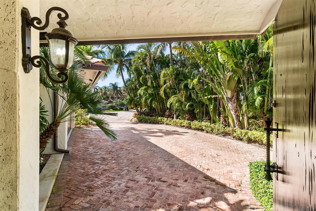 TROPIC ISLE - Residential