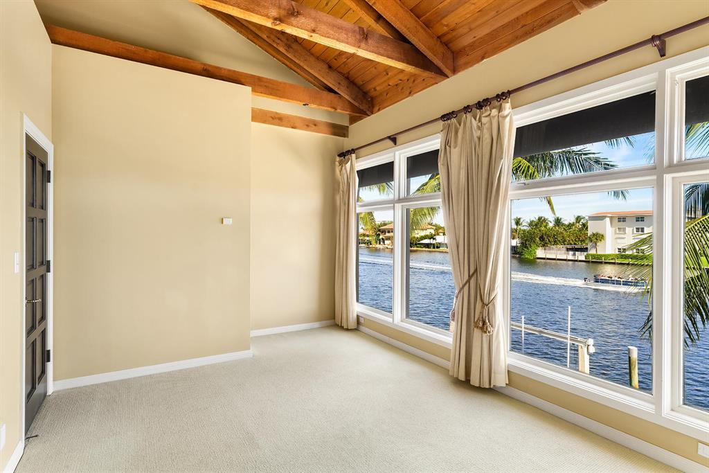 TROPIC ISLE - Residential