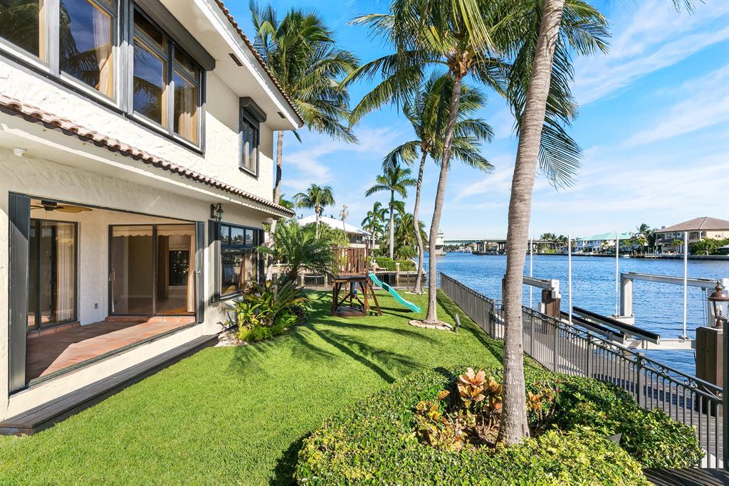 TROPIC ISLE - Residential