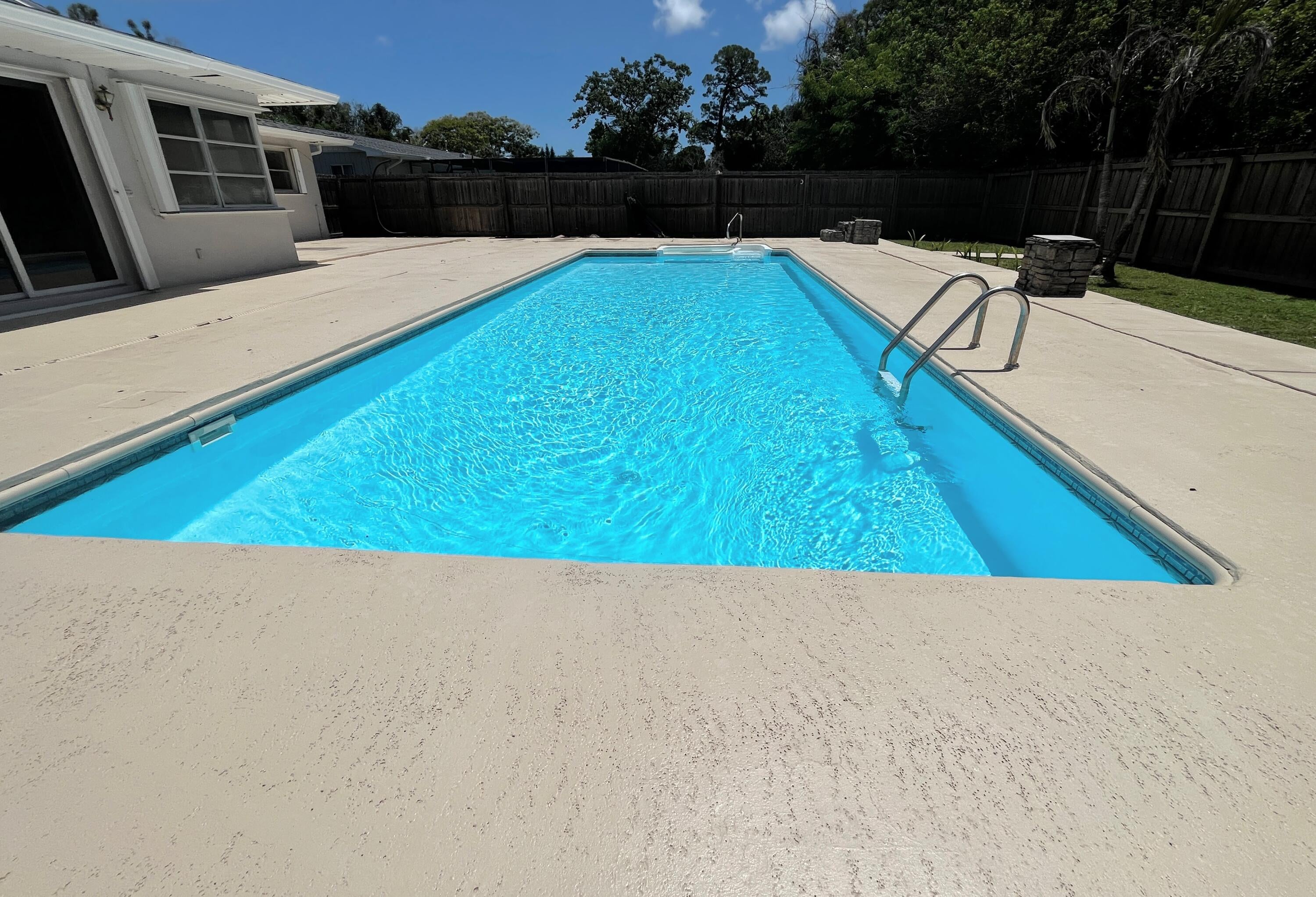 330 NE SOLIDA Drive