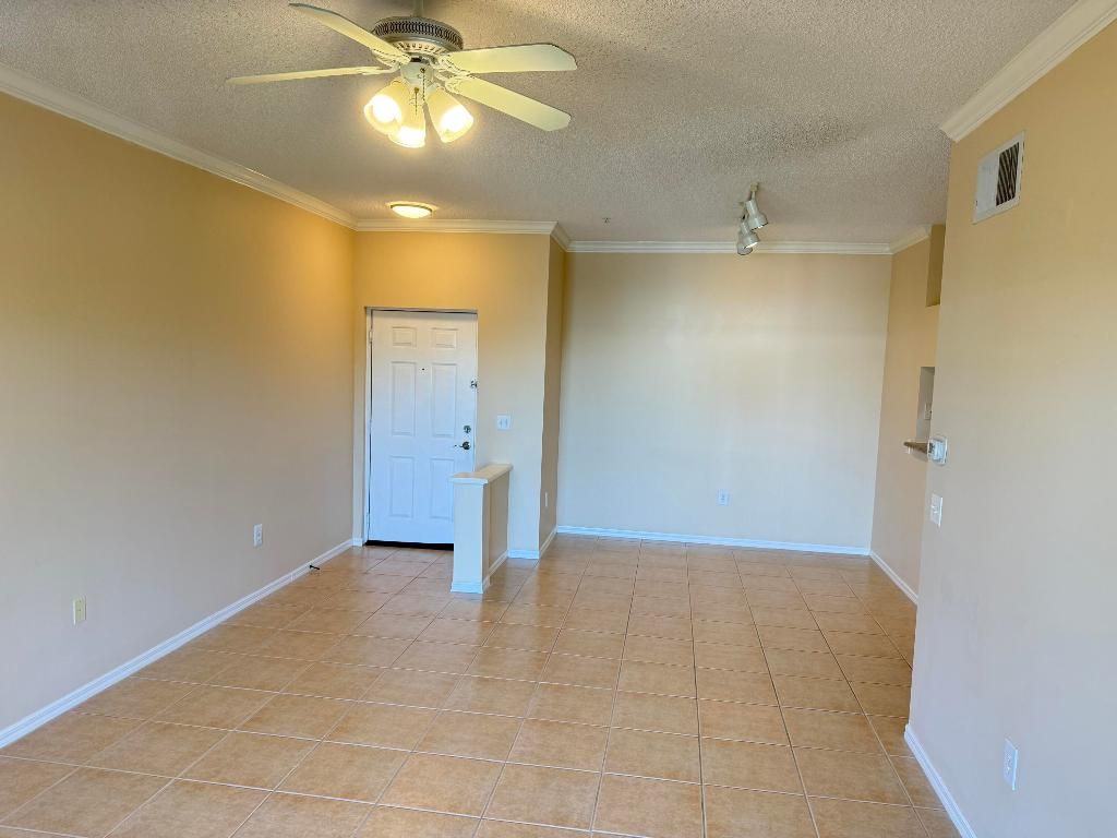 Photo of 3404 Tuscany Way #3404, Boynton Beach, FL 33435 (MLS # R11155806)