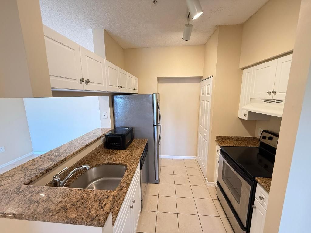 Photo of 3404 Tuscany Way #3404, Boynton Beach, FL 33435 (MLS # R11155806)