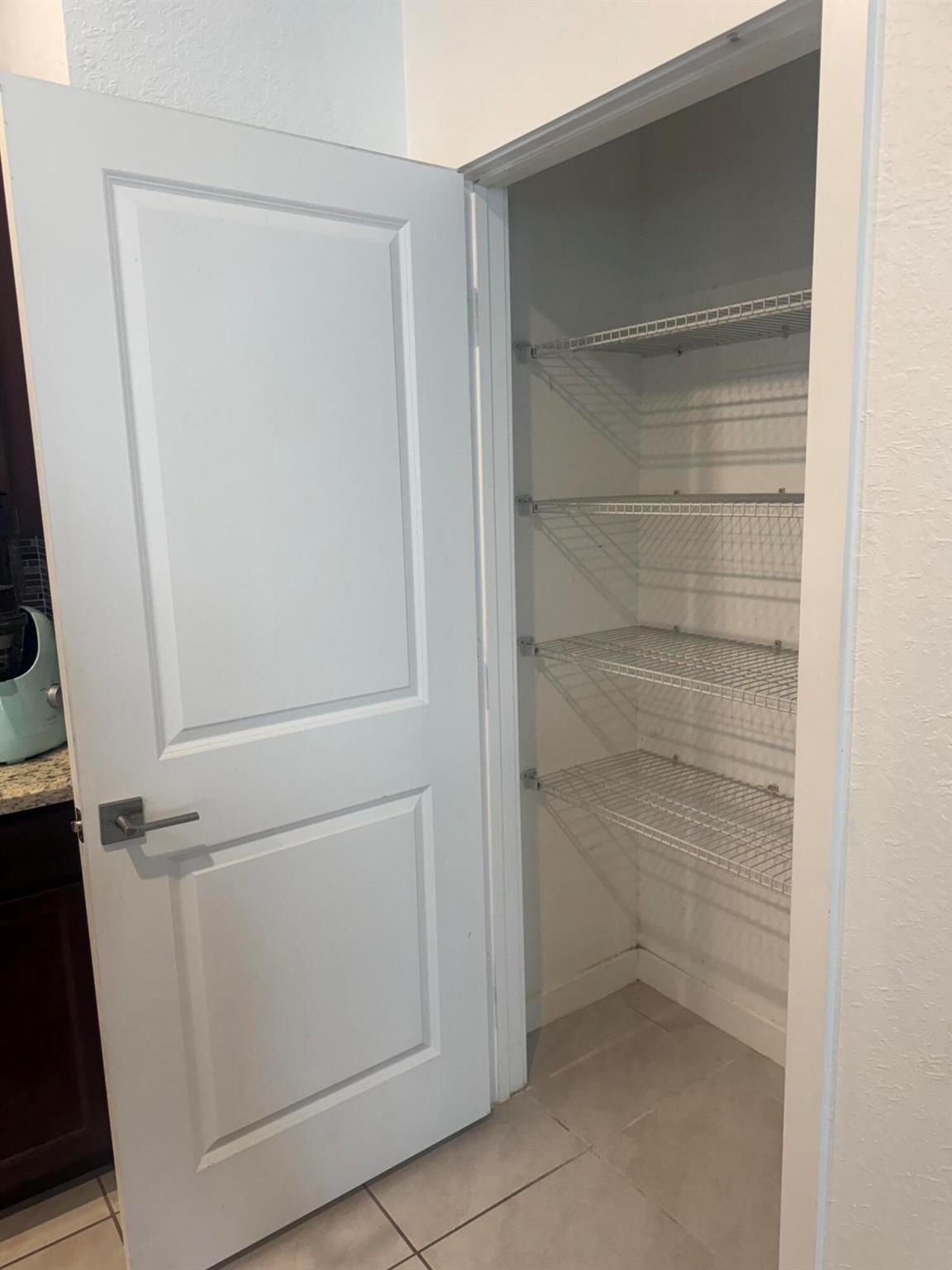 JAXON PARK - Residential Lease