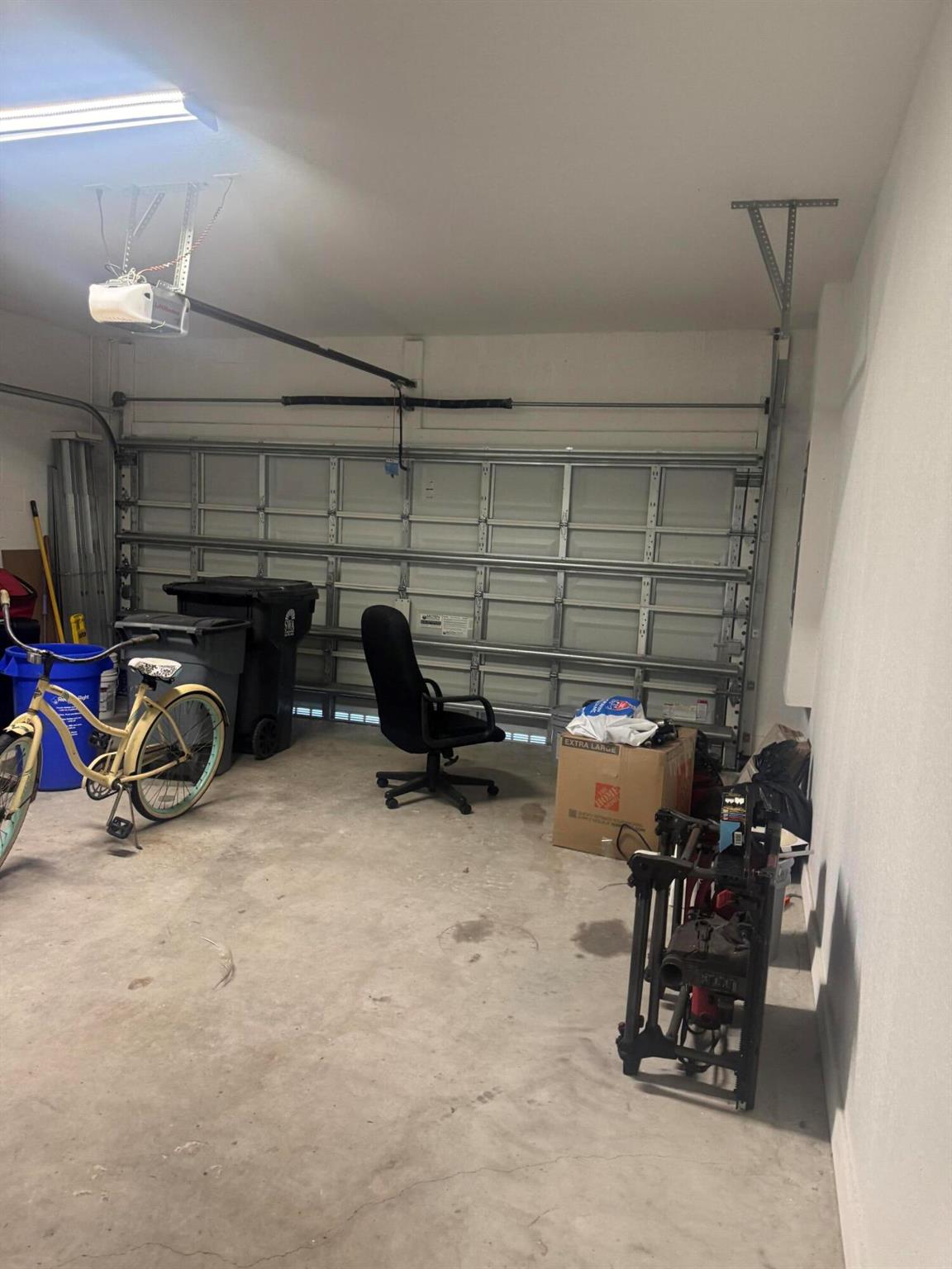 JAXON PARK - Residential Lease