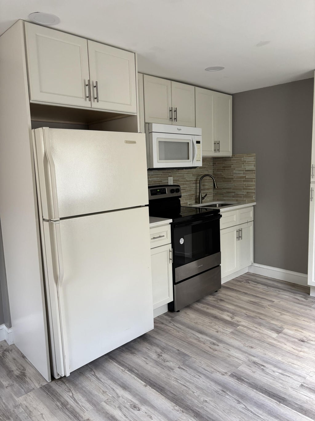 Photo of 6760 Park St, Hollywood, FL 33024 (MLS # R11112829)