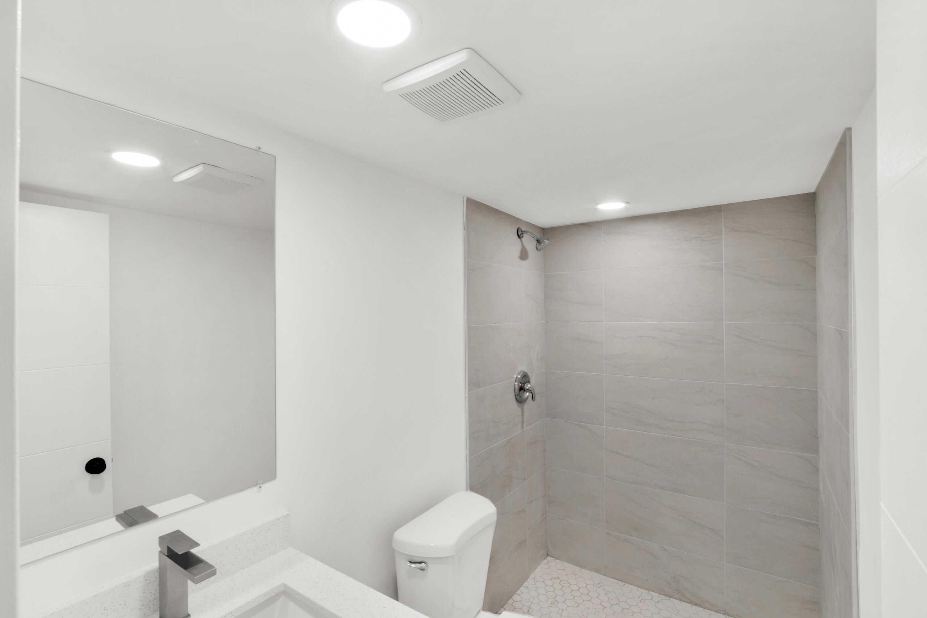 TOWN & COUNTRY ESTATES CONDO - Residential