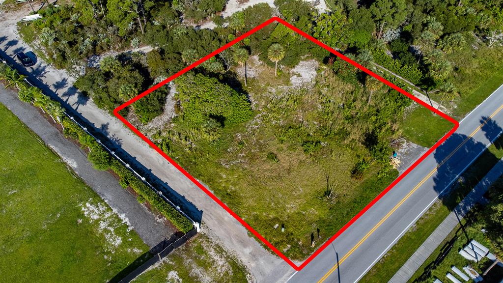 Desirable Hobe Sound Gomez Ave perfect 1/2 acre lot ready for your personal vision plan for a high-end home. Across Jimmy Graham park & boat ramp. Gateway to wonderful what I call ''water world'' of Florida's East Coast estuaries, wildlife abounds, sea cows ospreys otters blue heron assortment of birds. Paddle board kayaking jet ski canoe fishing boat ride Pecks Lake for closest walkover bch. Ocean access through two inlets, Jupiter inlet South & St Lucie inlet North. Water activity paradise. One of best surf fishing bch on East coast is nearby, Hobe Sound public bch. Spanish Mackerel, Bluefish, Whiting, ocean croakers, Pompano. Enjoy ''Beach Life Attitude'' of Hobe Sound board shorts, t-shirts acceptable attire most restaurants. Ladies know how to dress. Enjoy Life. Underground utilities.