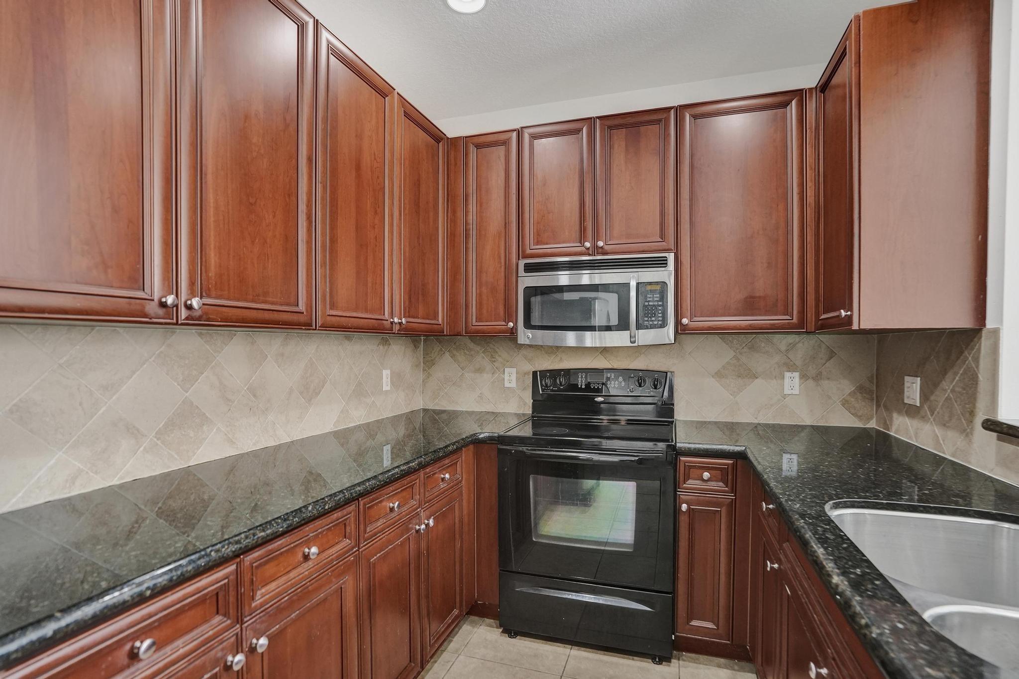 Foxford Trails 174-162 B - Residential Lease