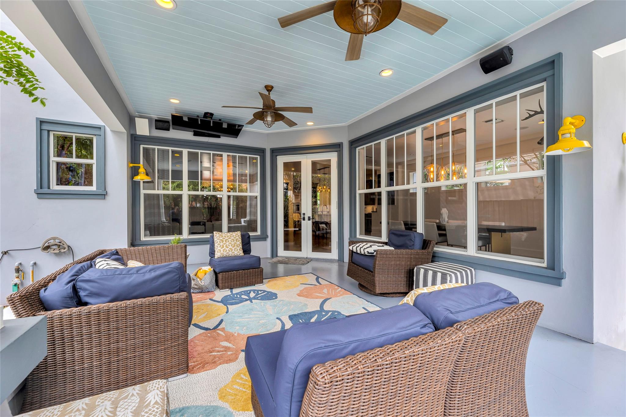 Rio Vista Cj Hectors Resu - Residential